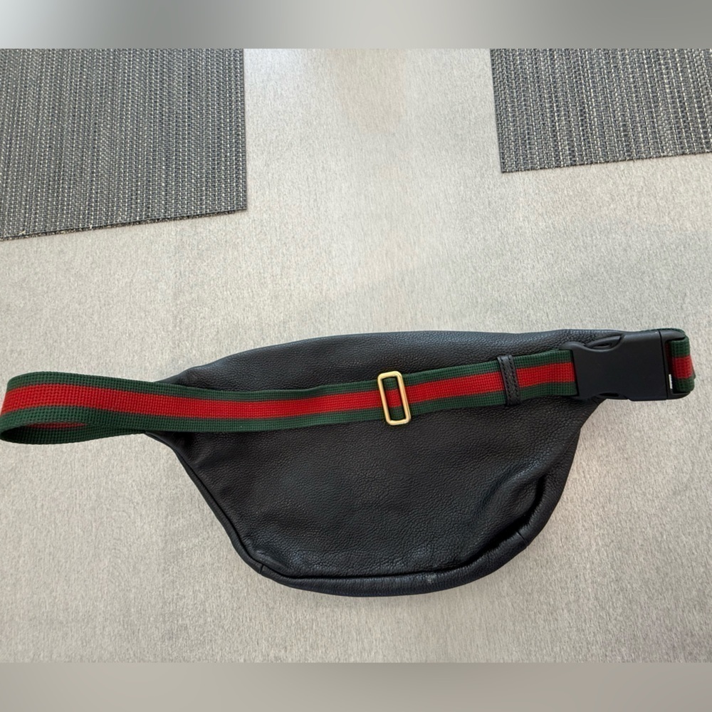 Gucci Large black leather logo interlock GG Web striped belt bag crossbody - Picture 7 of 15